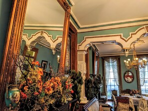 Lobby - Parisian Courtyard Inn (New Orleans)