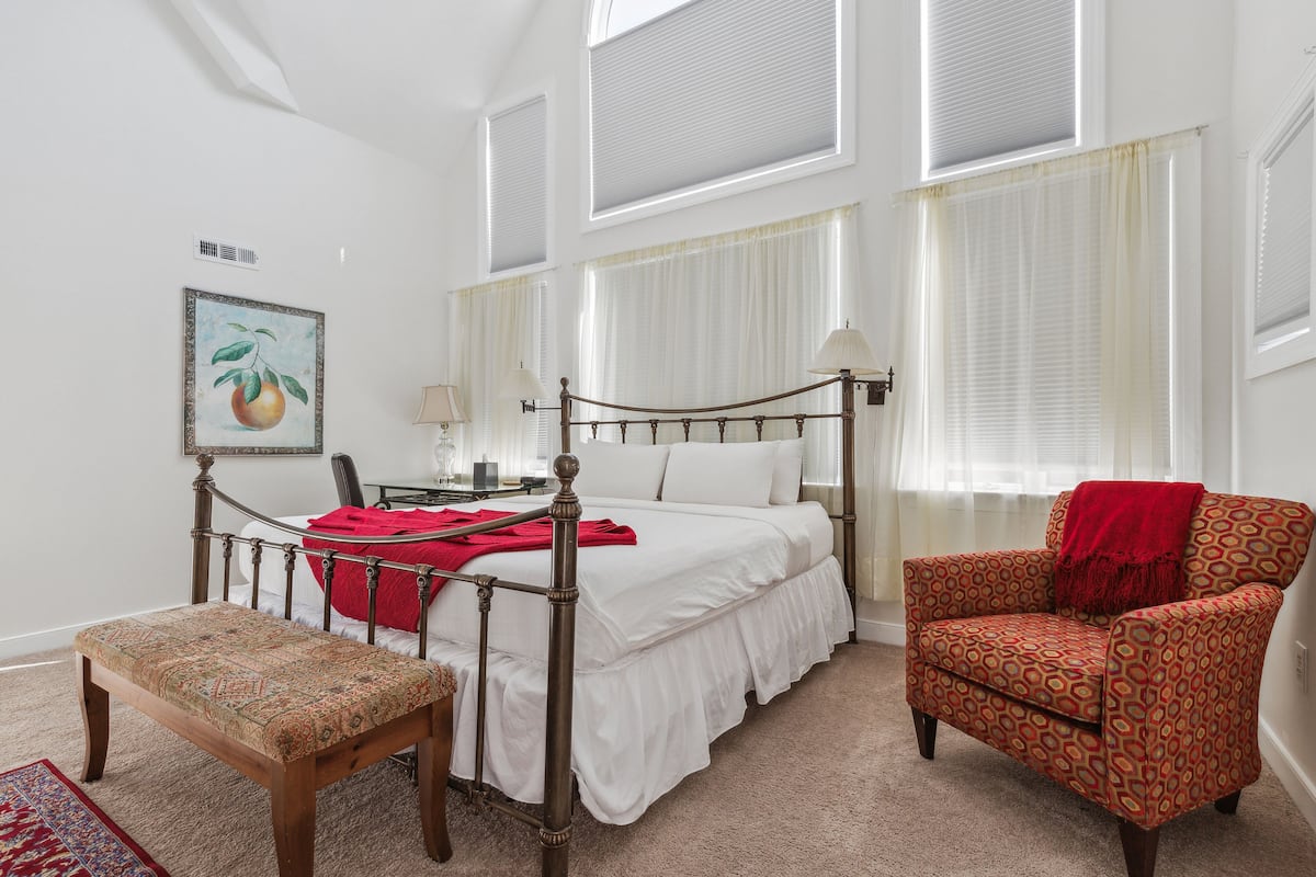 Premium bedding, Tempur-Pedic beds, individually decorated