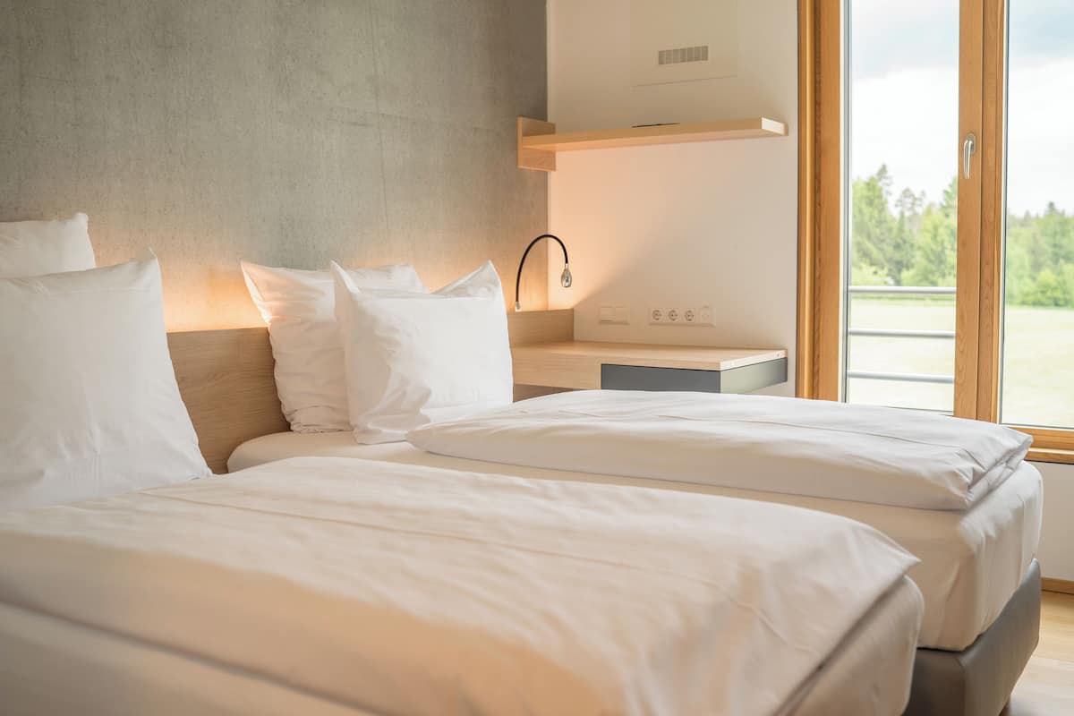 Comfort-Doppel- oder -Zweibettzimmer
