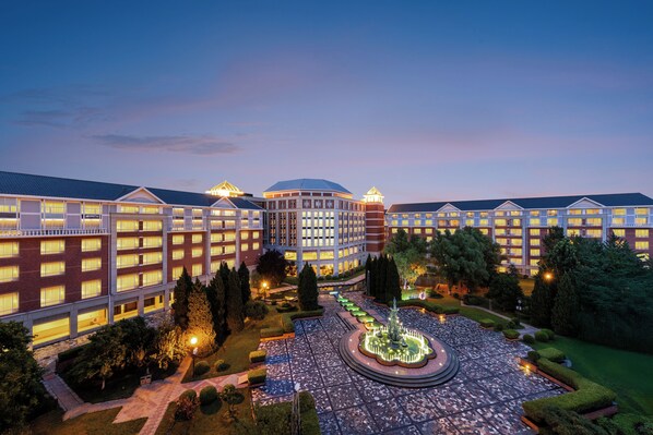 Exterior - Wyndham Beijing North Hotel (Beijing)