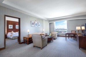 Superior Suite, 1 King Bed, Non Smoking | Down comforters, pillowtop beds, minibar, in-room safe