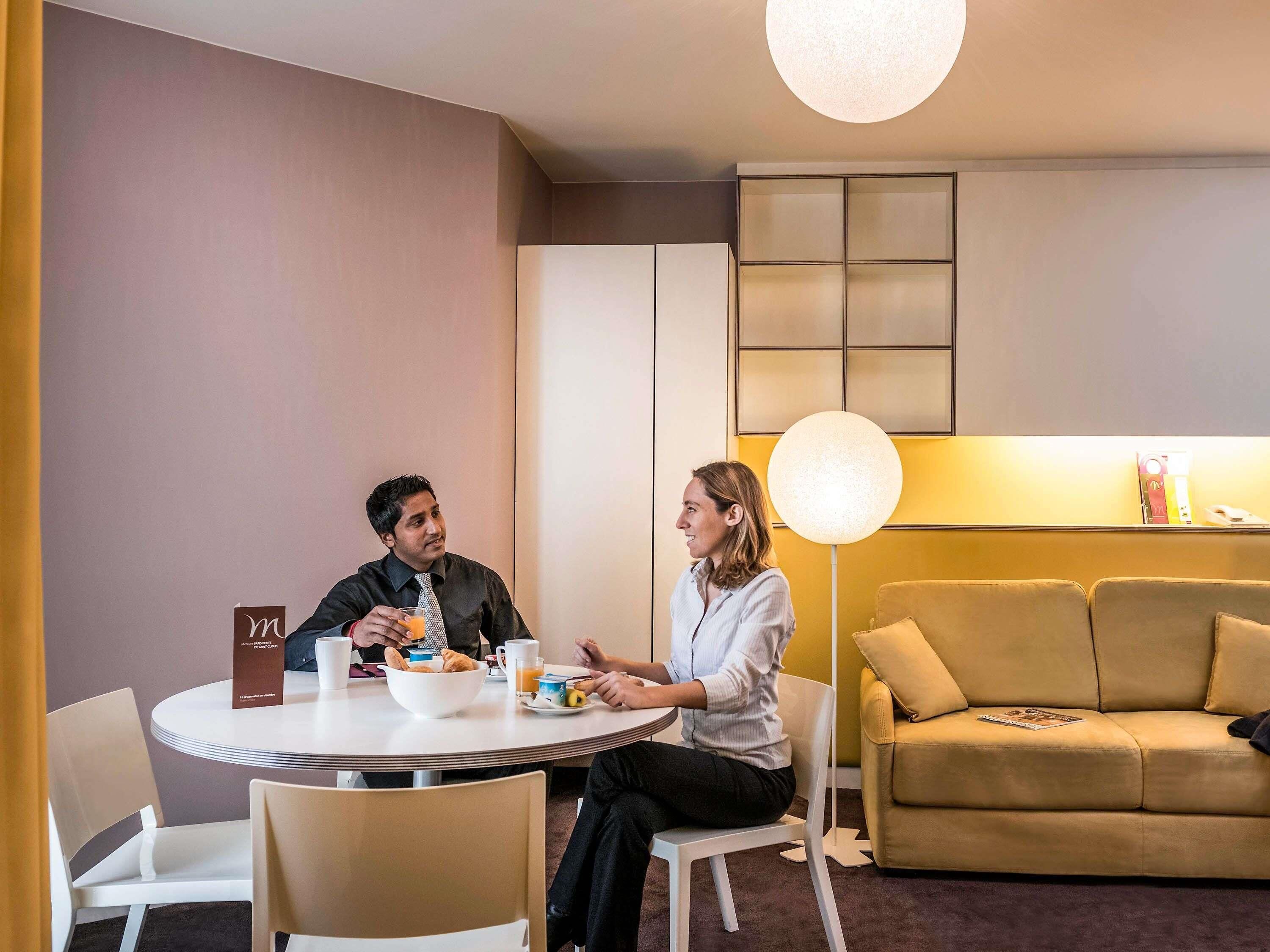 1 bedroom appartment, 1 double bed and sofabeds sleeps 3 | In-room safe, desk, laptop workspace, soundproofing