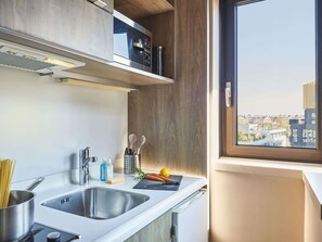 In-room safe, desk, laptop workspace, soundproofing