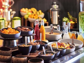 Daily buffet breakfast (EUR 19.9 per person)