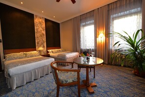 Deluxe Studio Suite, 1 Bedroom, Balcony, Park View | View from room