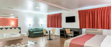 Skrivebord, mørklægningsgardiner, gratis Wi-Fi, sengetøj