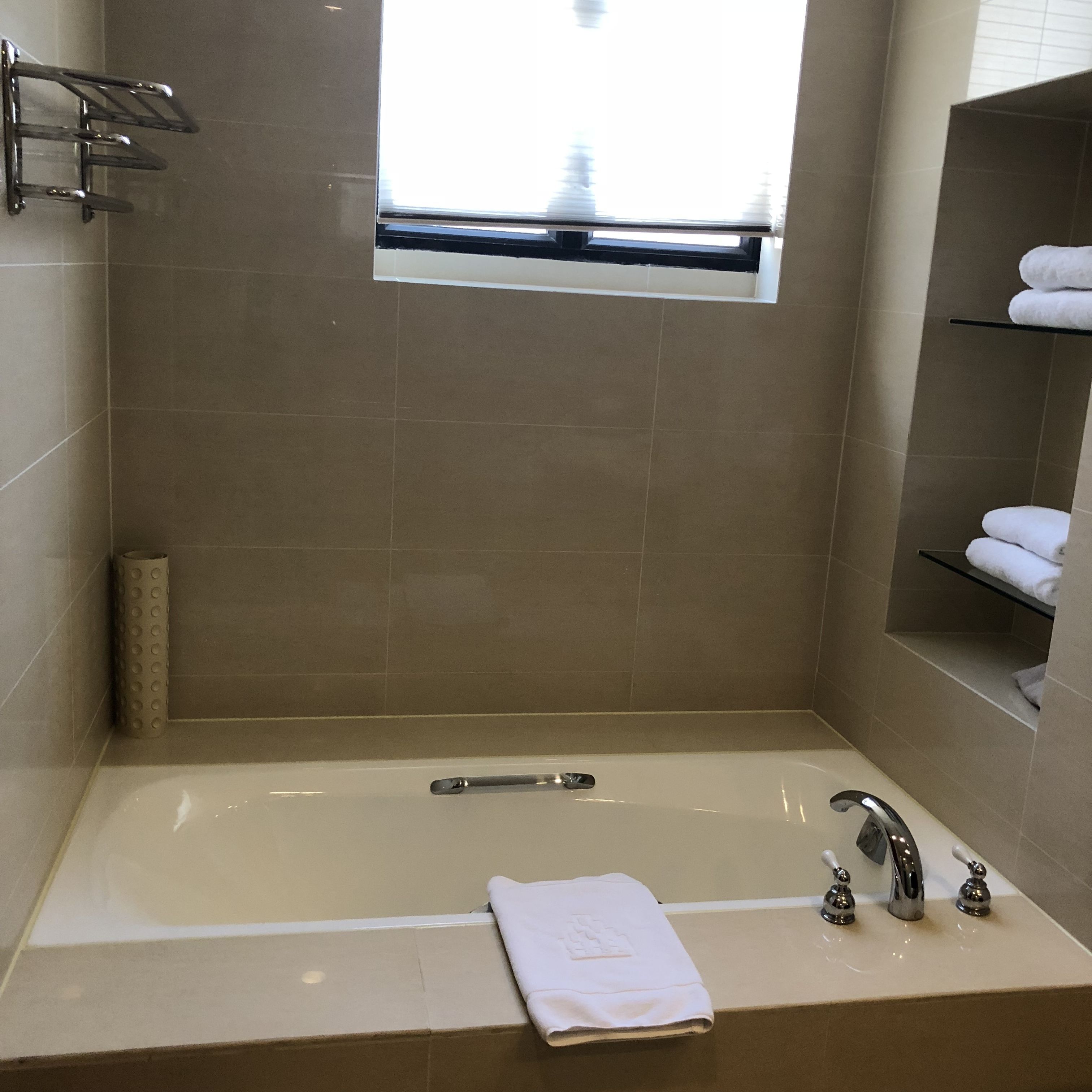 deep-soaking bathtub