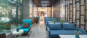 New Harbour Service Apartment