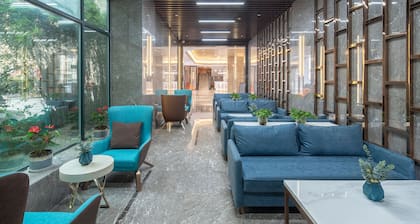 New Harbour Service Apartment