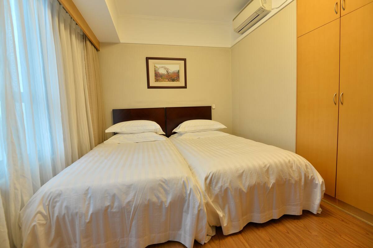 Minibar, in-room safe, desk, blackout drapes
