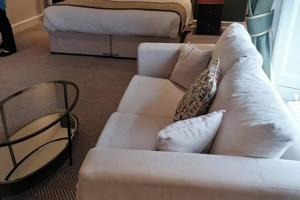 deluxe family room | 1 bedroom, individually decorated, individually furnished, desk