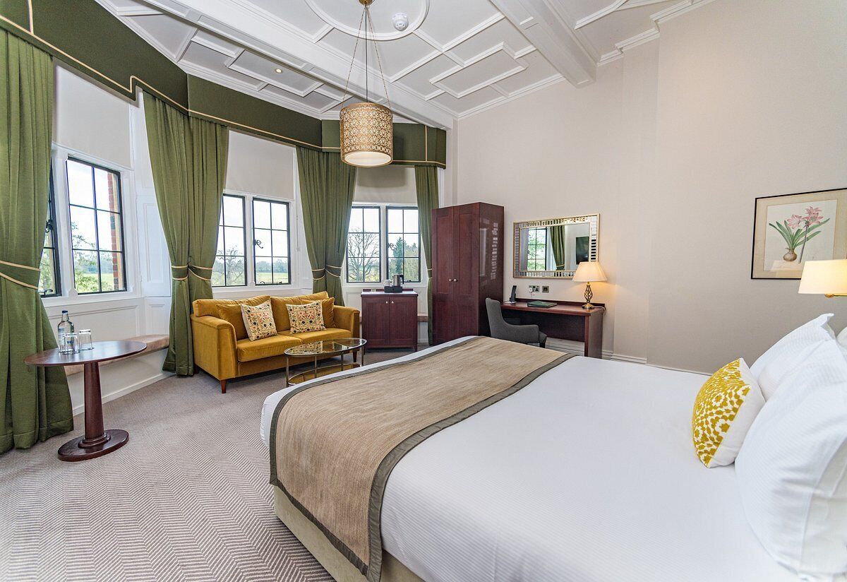 deluxe double room | 1 bedroom, individually decorated, individually furnished, desk