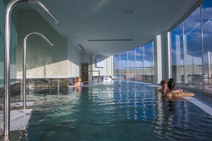 Couples treatment room(s), deep-tissue massages, massages