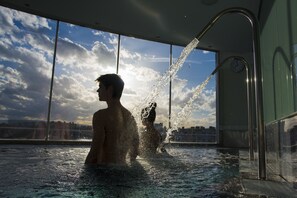 Couples treatment rooms, deep-tissue massages, massages