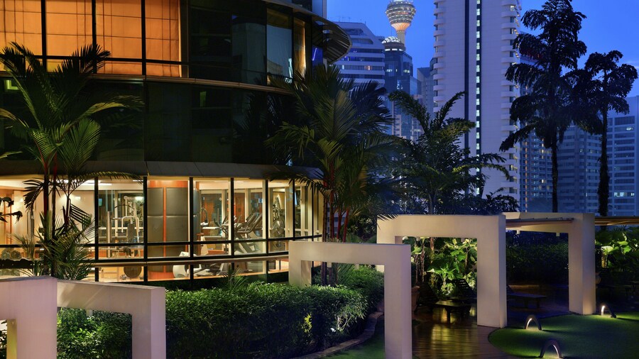 Pullman Kuala Lumpur City Centre Hotel & Residences