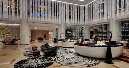 Pullman Kuala Lumpur City Centre Hotel & Residences