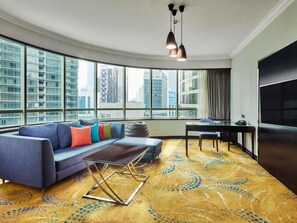Apartment, 2 Bedrooms (1 King bed and 2 Single beds) | 1 bedroom, hypo-allergenic bedding, minibar, in-room safe