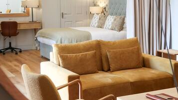 Suite | Literie de qualité supérieure, bureau, fer et planche à repasser