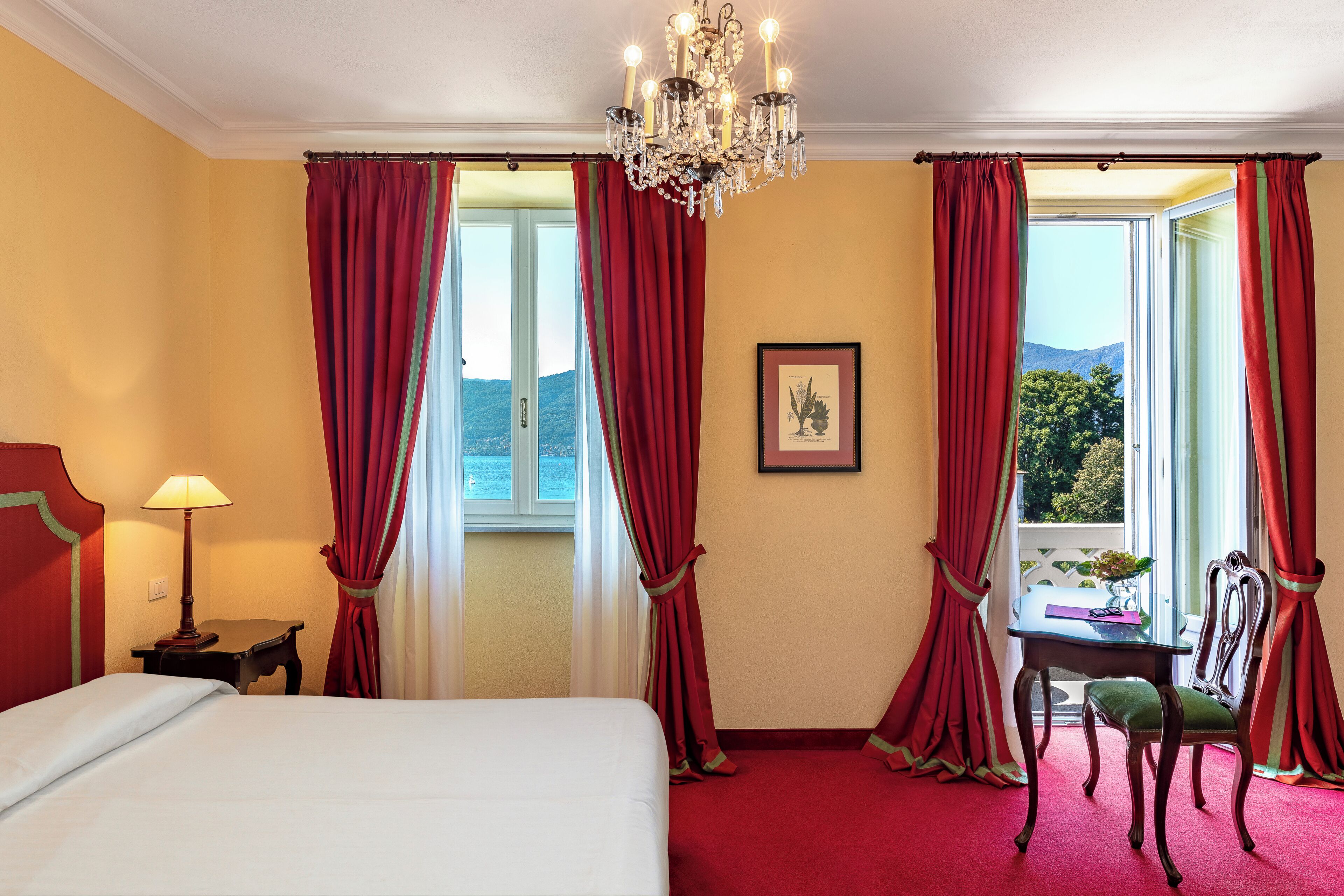 Minibar, in-room safe, individually furnished, blackout curtains