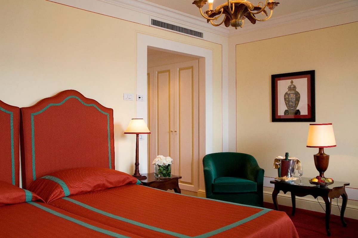 1 Schlafzimmer, Minibar, Zimmersafe, individuell eingerichtet