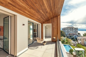 Appartement Deluxe, 2 chambres, dans les dépendances | Terrasse/Patio