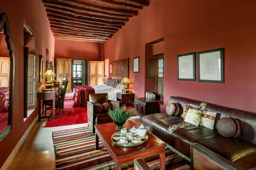 Premium bedding, in-room safe, individually decorated