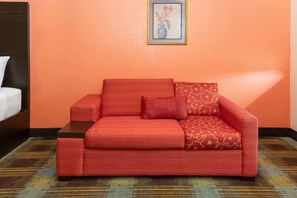 1 bedroom, pillow-top beds, desk, iron/ironing board