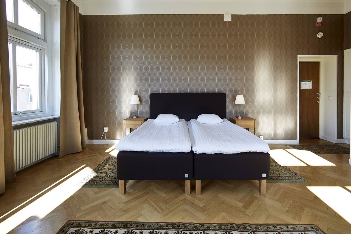 1 bedroom, desk, blackout curtains, free wifi