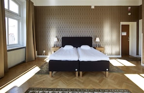 Desk, blackout drapes, free WiFi, bed sheets