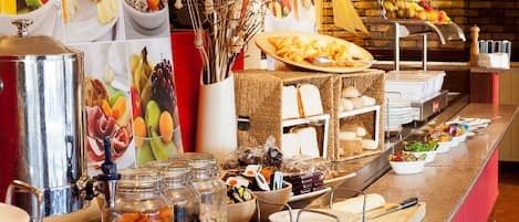 Daily buffet breakfast for a fee