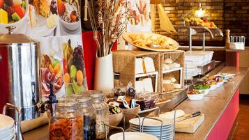 Daily buffet breakfast for a fee