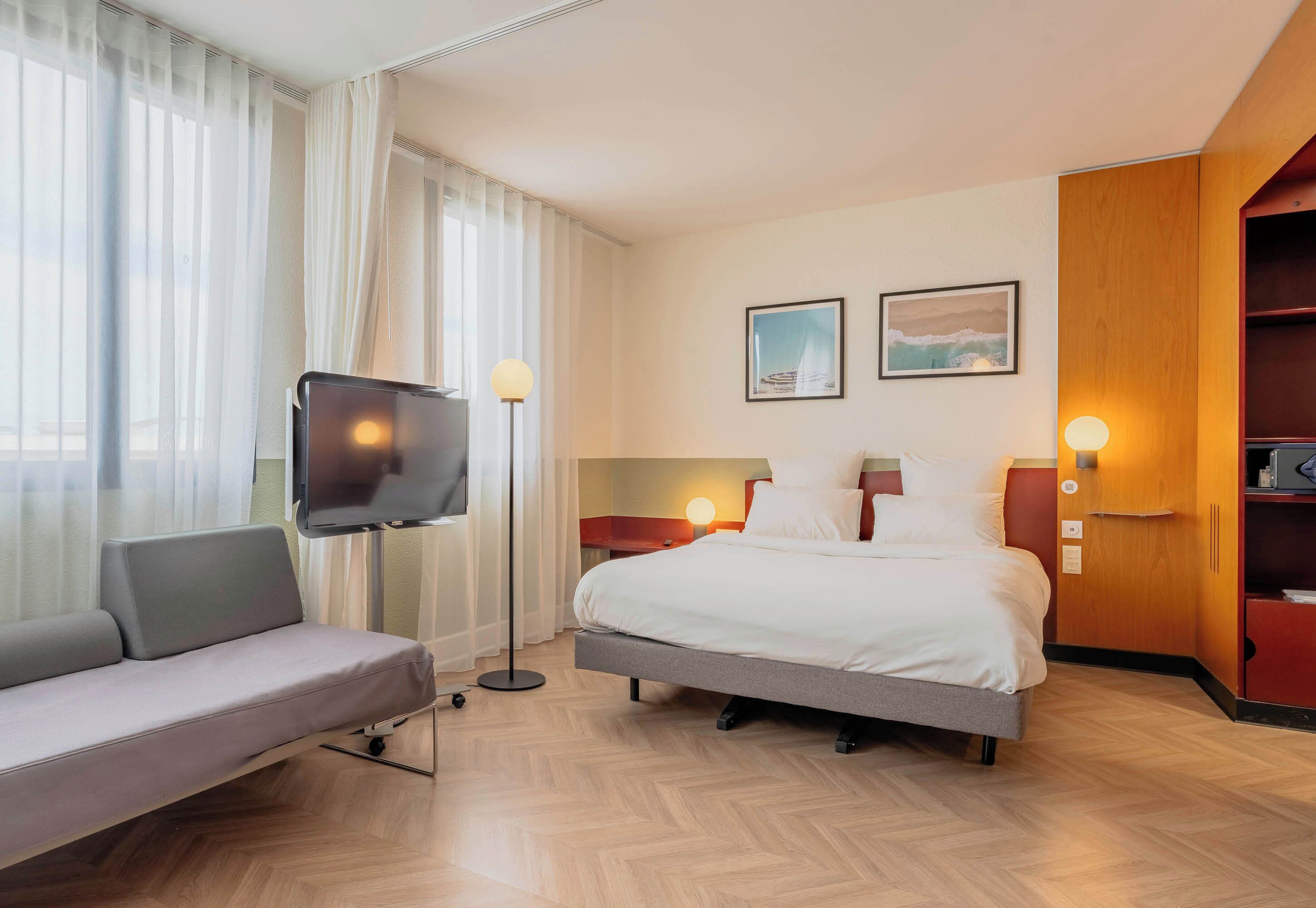 comfort triple room, non smoking | 1 bedroom, premium bedding, pillow-top beds, in-room safe