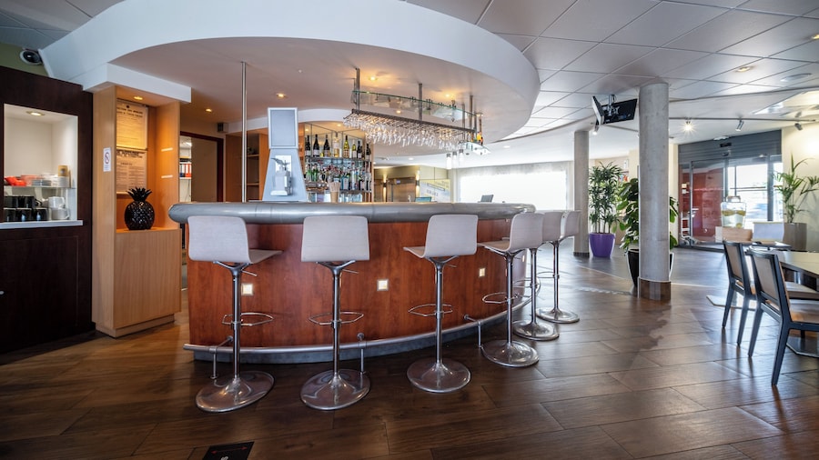 B&B HOTEL Calais Terminal Cité de l'Europe 4 étoiles