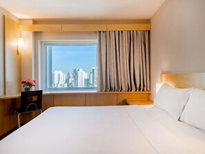 Standard Room, 1 Double Bed, Accessible | Minibar, desk, blackout curtains, soundproofing - Ibis Sao Paulo Congonhas (São Paulo)