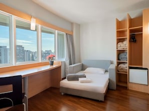 Family Room, Multiple Beds