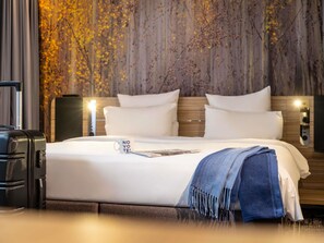 Suíte standard, 1 cama King e sofá-cama (Junior) | Roupas de cama premium, cofres nos quartos, escrivaninha