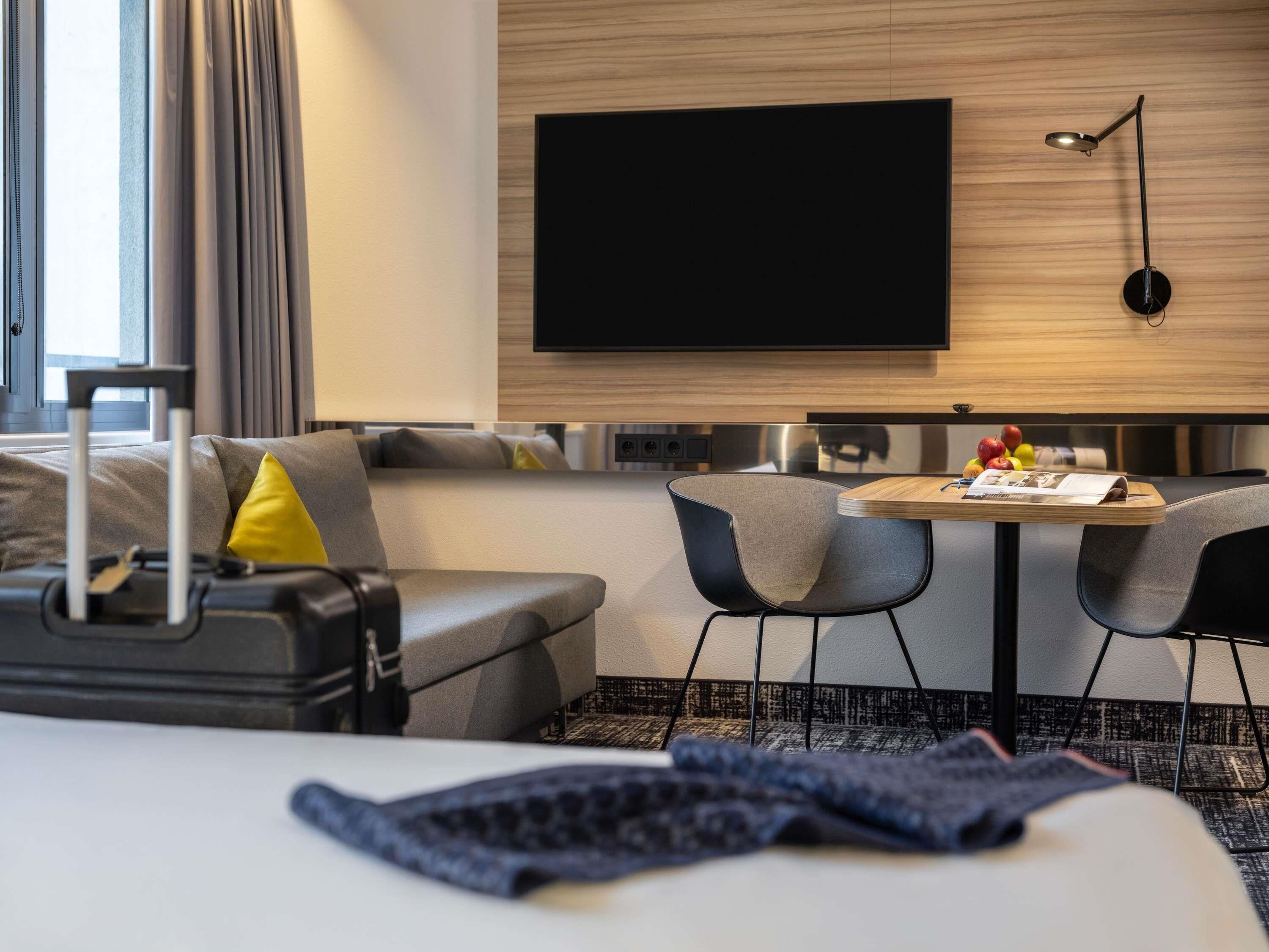 junior suite, 2 single beds | premium bedding, in-room safe, desk, soundproofing