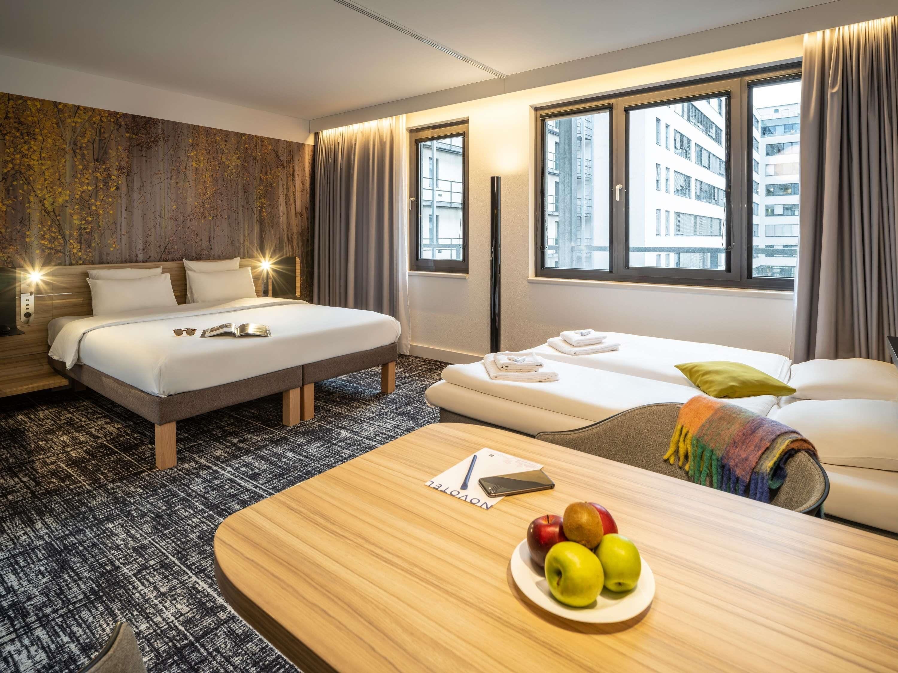 Family Suite, 1 King Bed with Sofa bed (Junior)