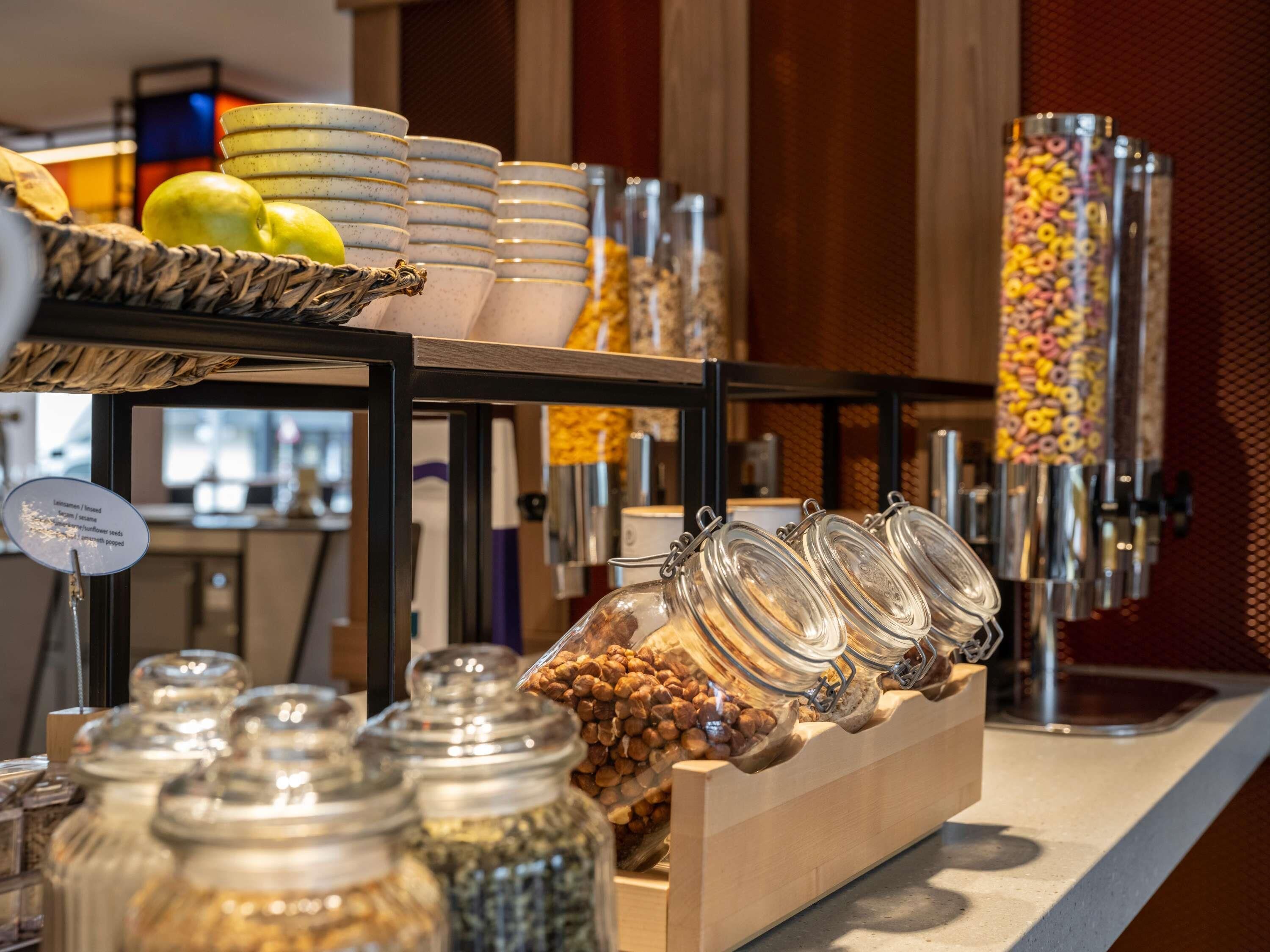 Daily buffet breakfast for a fee