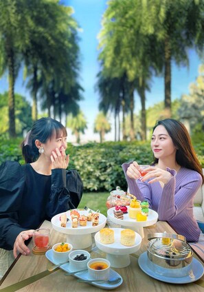 2 restaurants, breakfast served - Chateau Star River Guangzhou (Guangzhou)