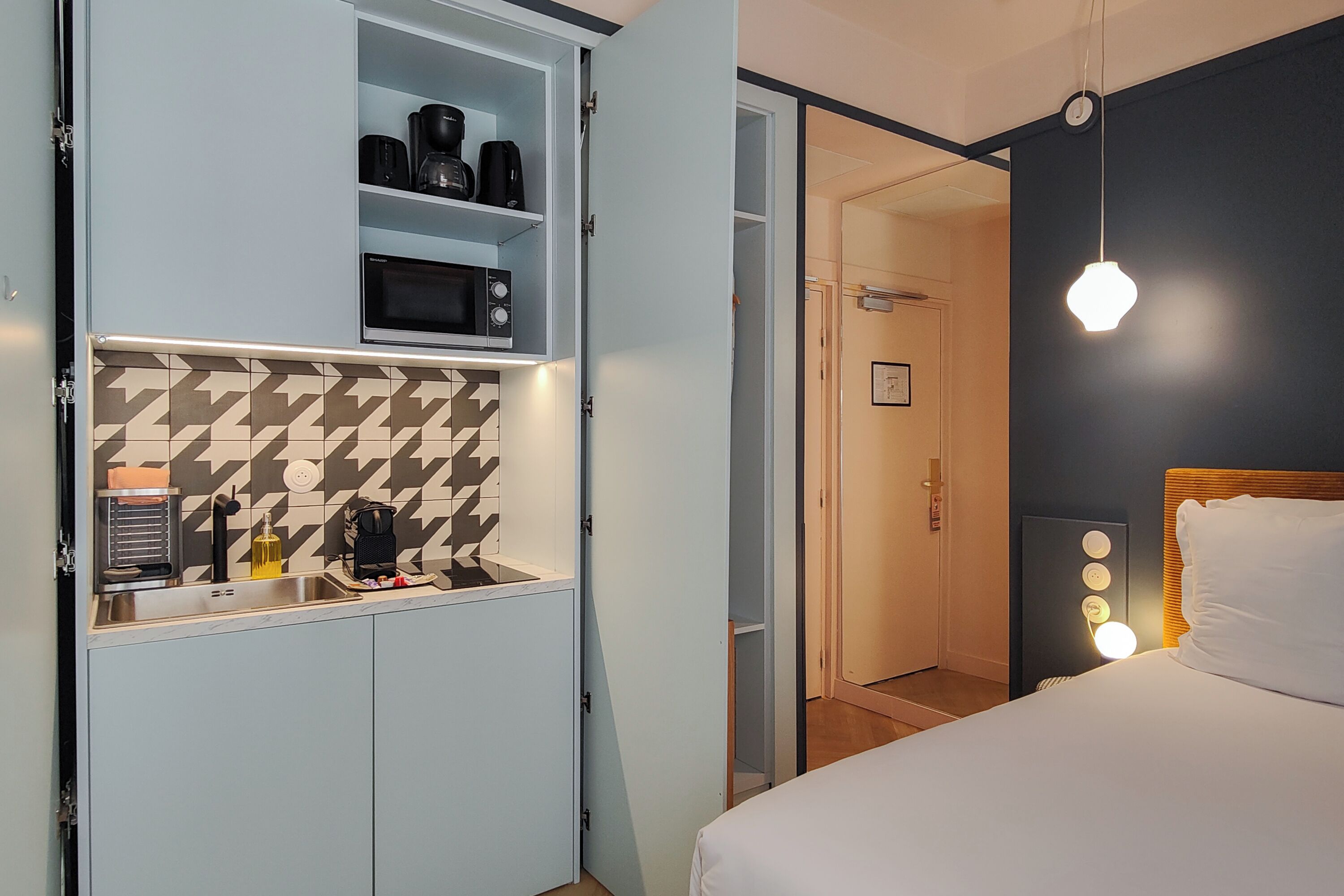 Petit Studio Standard Plus | In-room safe, soundproofing, iron/ironing board, free WiFi