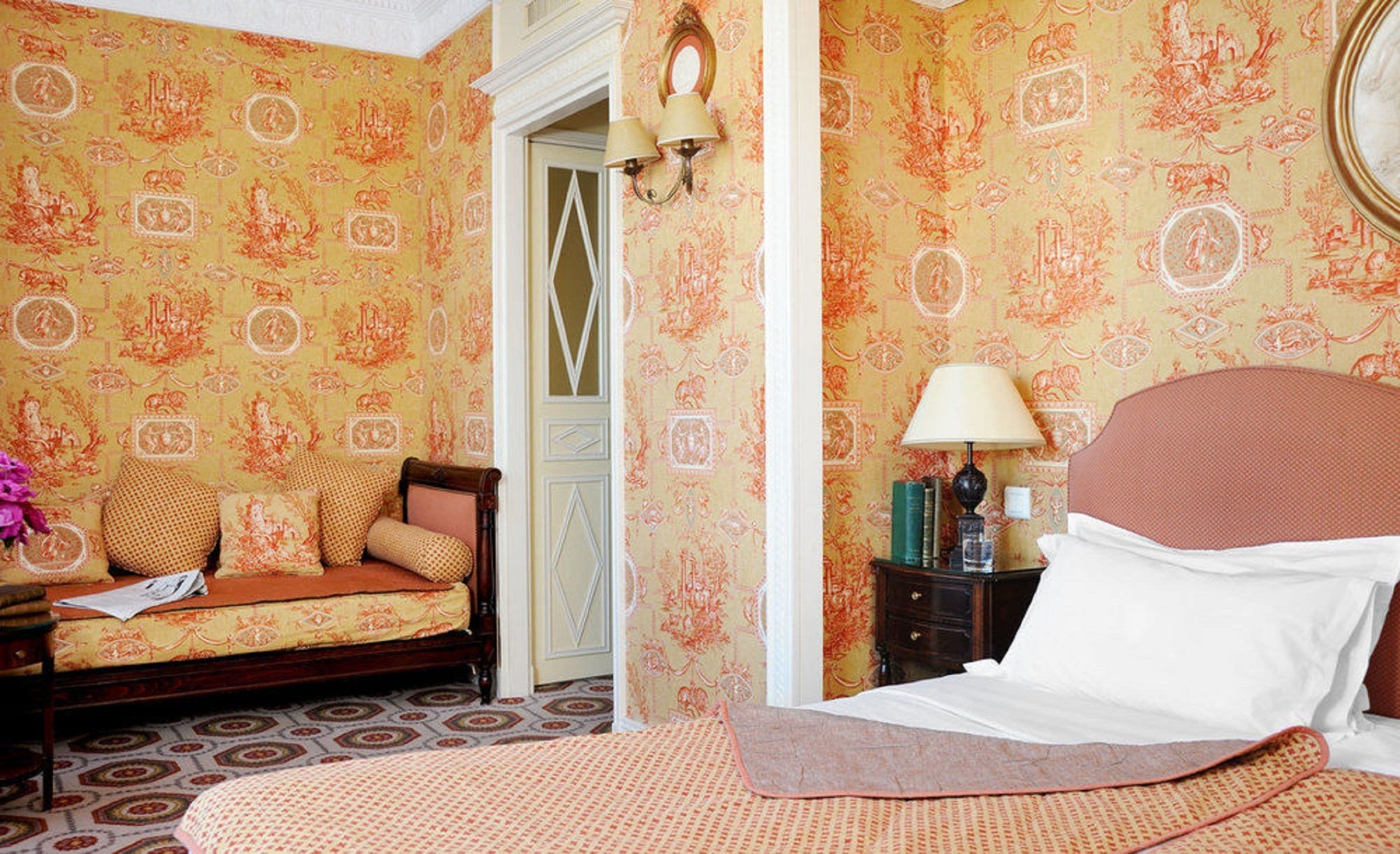 deluxe double room (pantheon) | premium bedding, minibar, in-room safe, desk