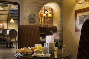 Daily buffet breakfast (EUR 18 per person)