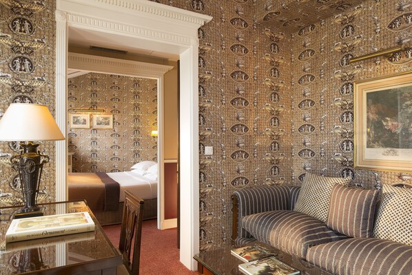 Junior Suite Romantic with a terrace | Premium bedding, minibar, in-room safe, desk