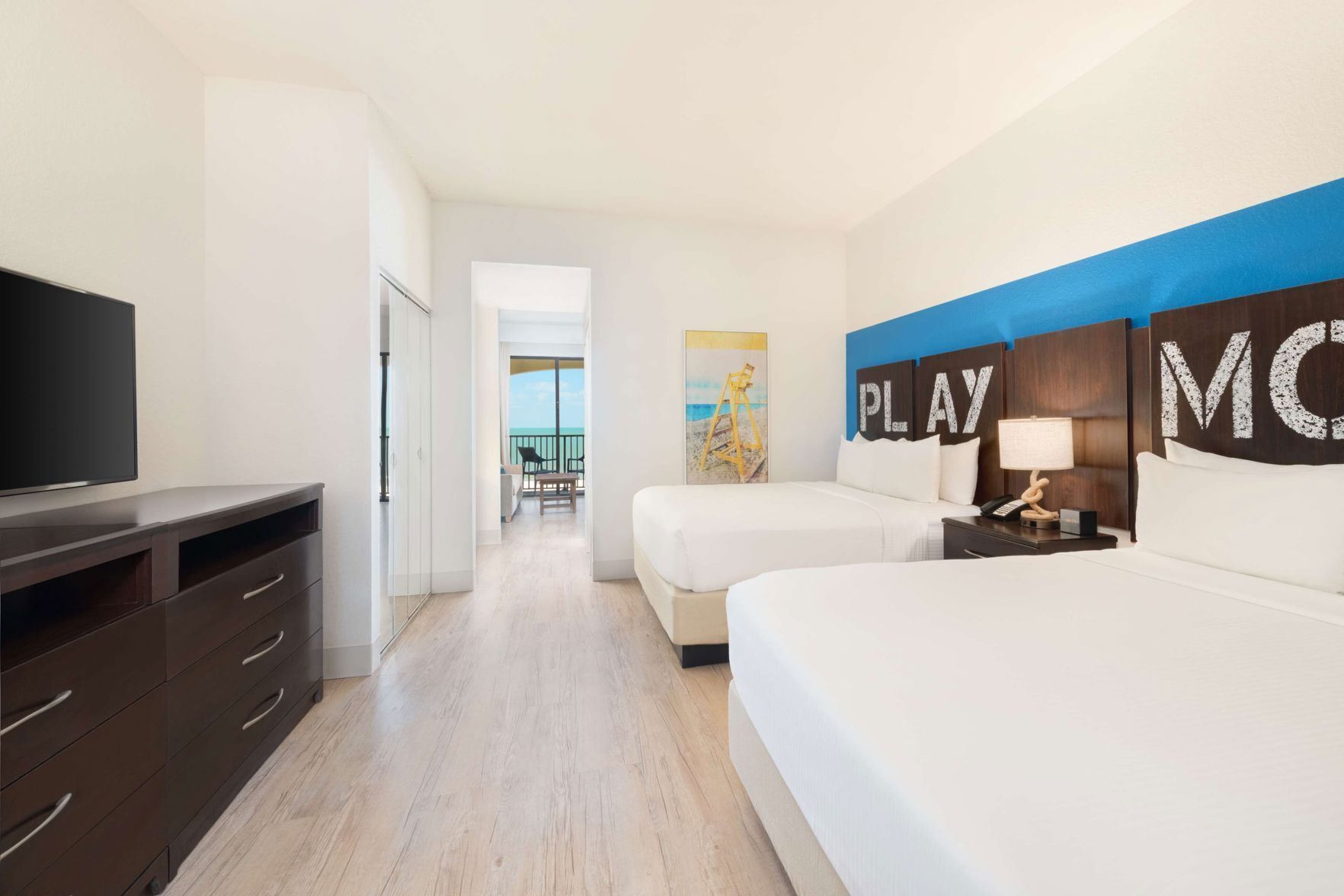 Hypo-allergenic bedding, in-room safe, desk, laptop workspace