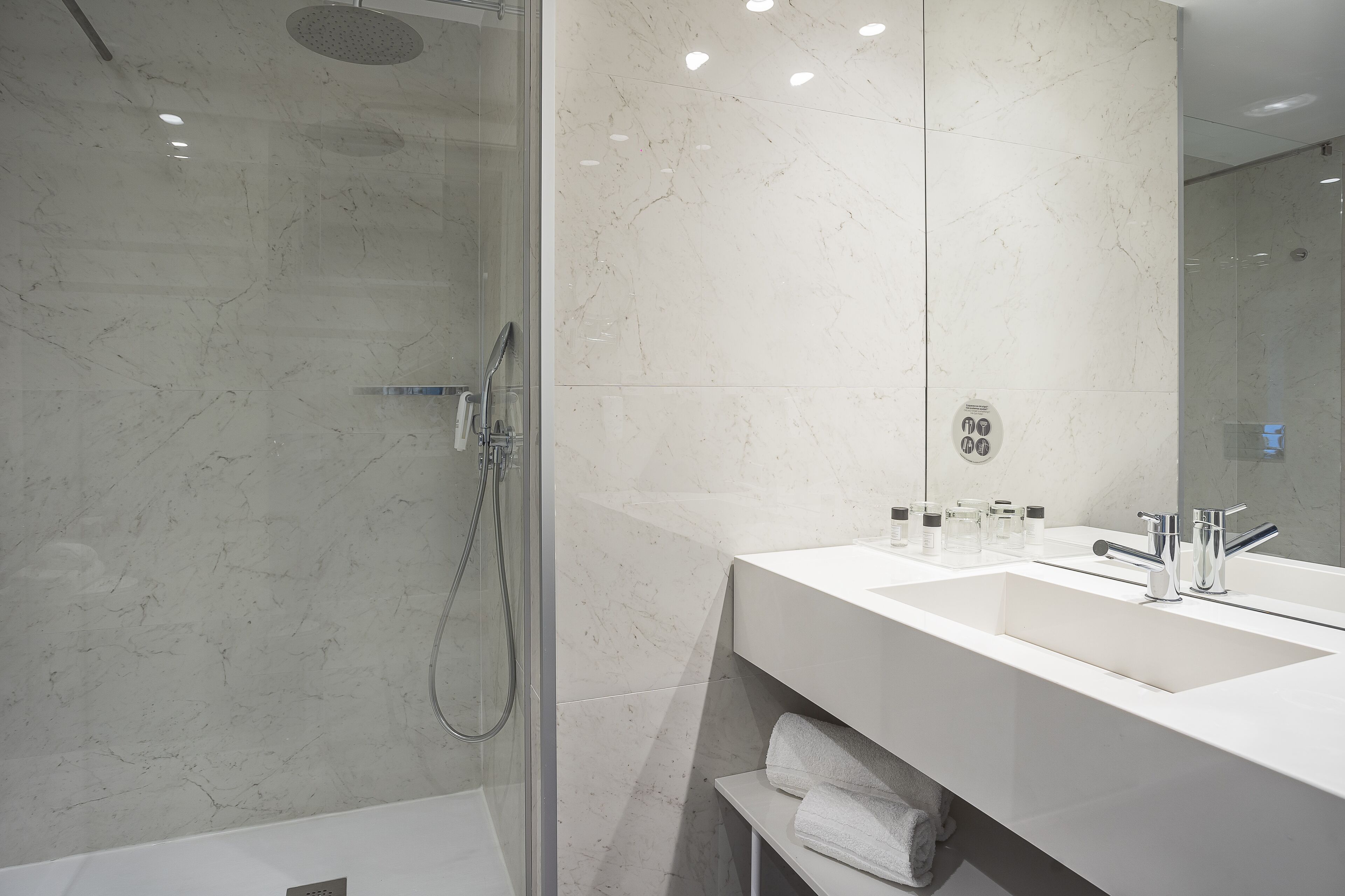 shower, free toiletries, hair dryer, slippers