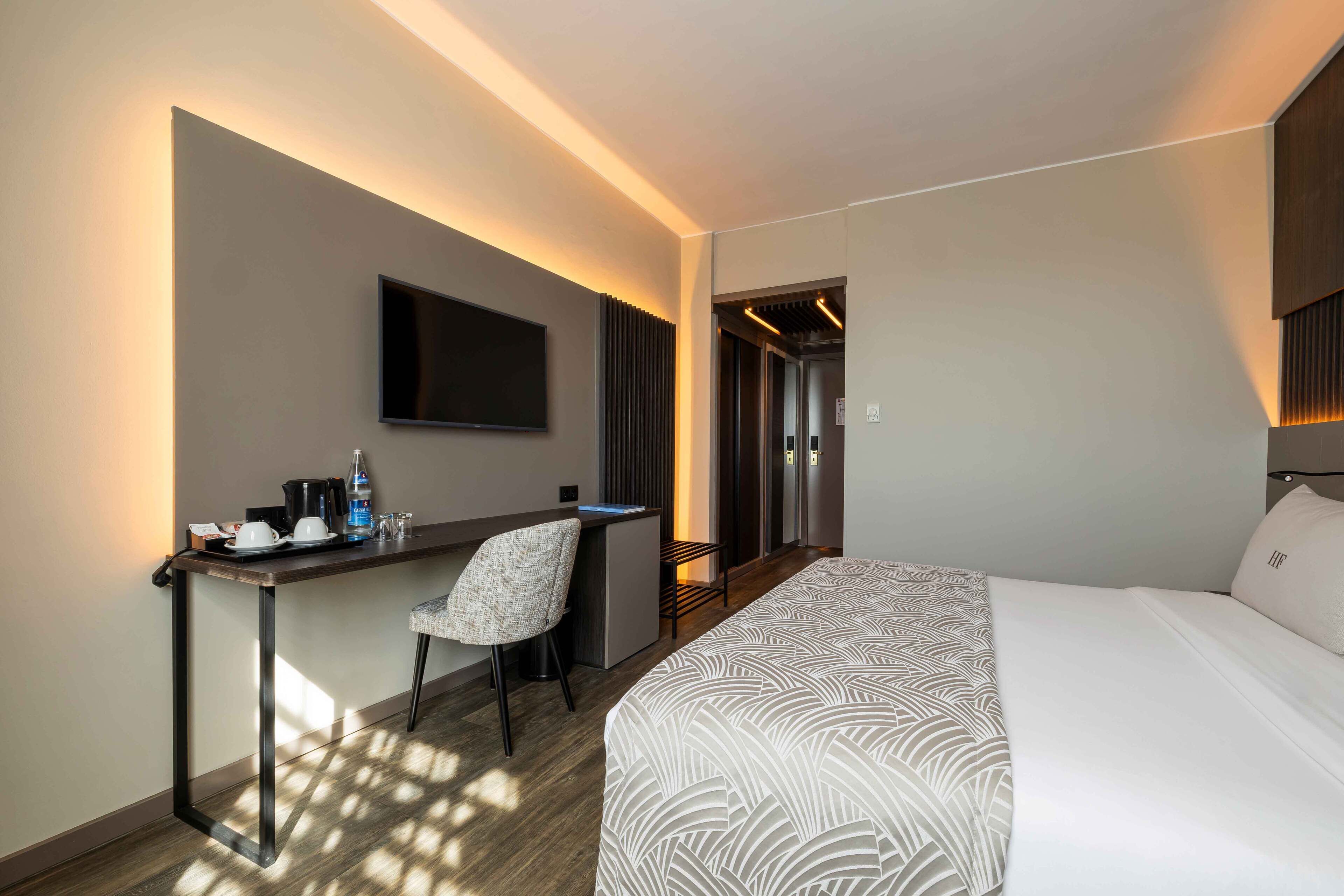 minibar, in-room safe, desk, blackout curtains