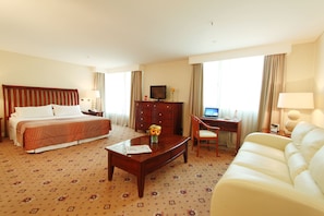 Superior Room | Premium bedding, down duvets, Tempur-Pedic beds, minibar