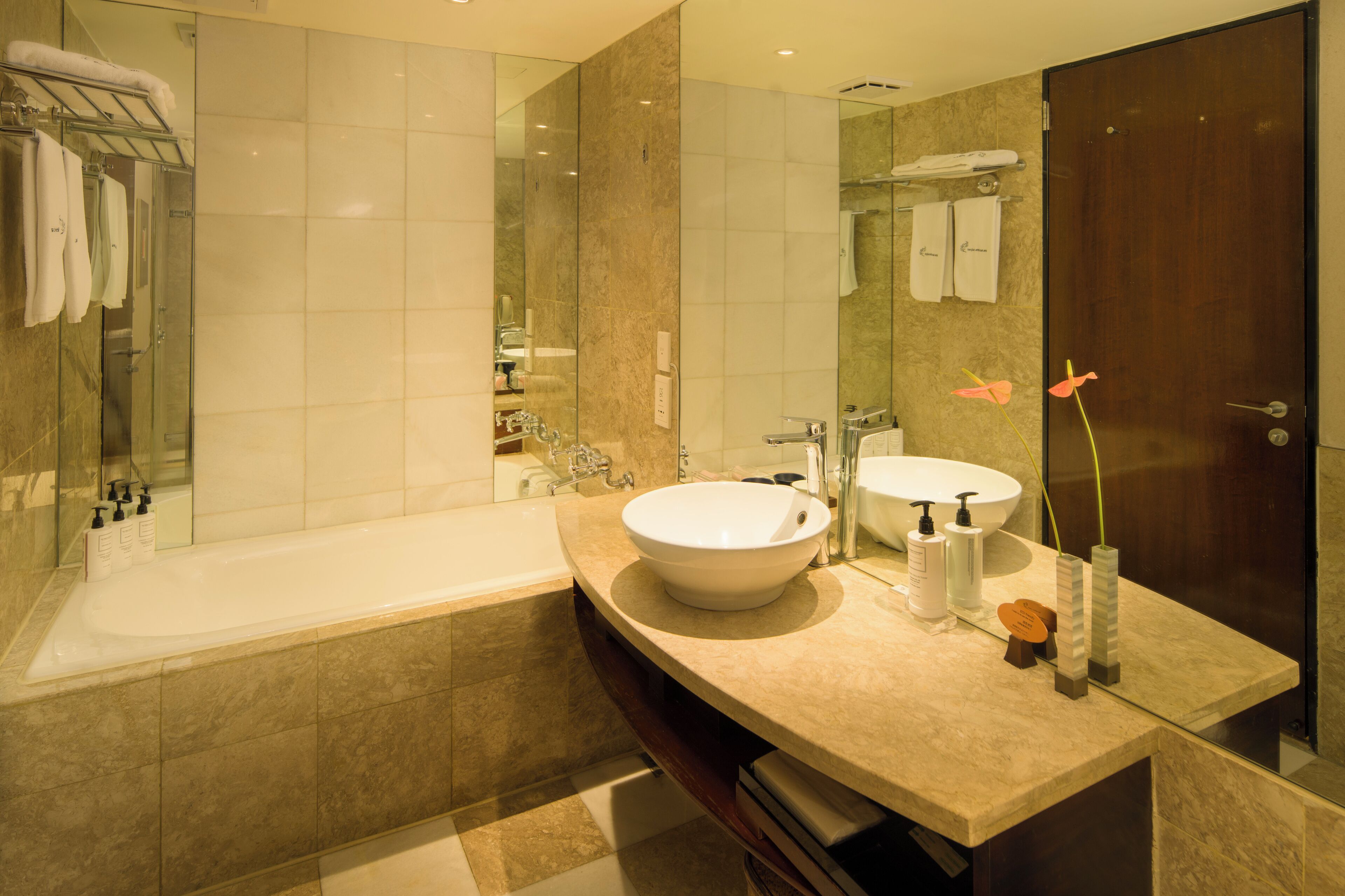 separate bathtub and shower, deep-soaking bathtub, rainfall showerhead