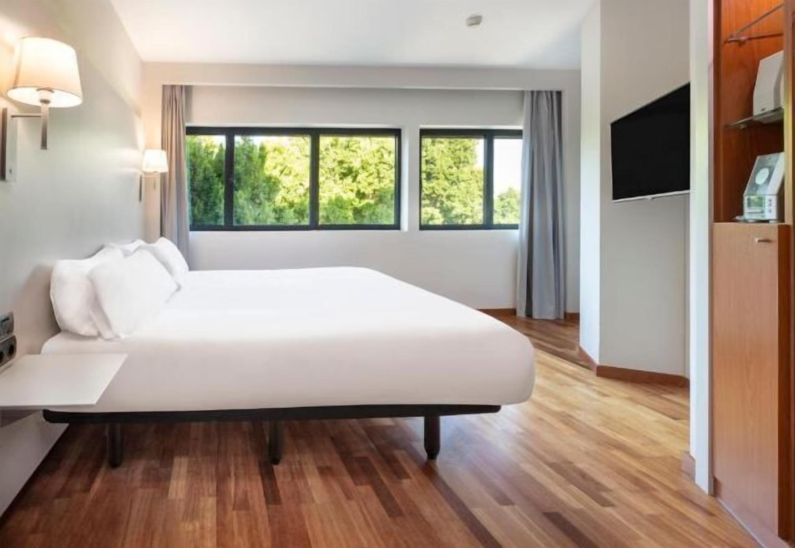 Literie de qualité supérieure, minibar, coffres-forts dans les chambres